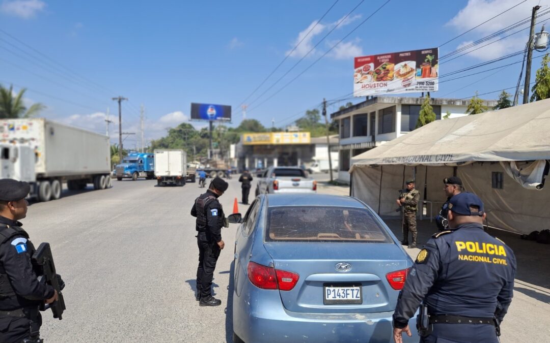 Policía y Ejército refuerzan seguridad en Izabal
