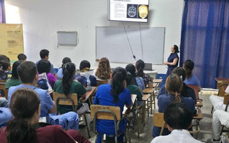 Hospital de Retalhuleu fortalece atención con capacitación en trauma craneoencefálico