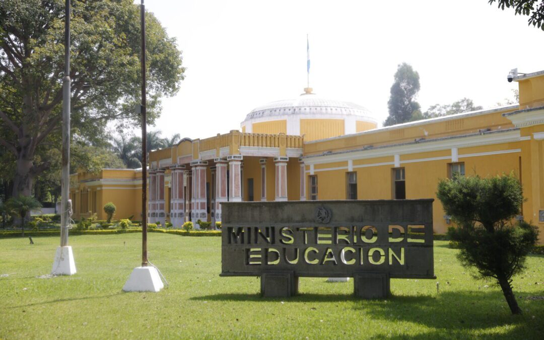 Padres deciden la asistencia