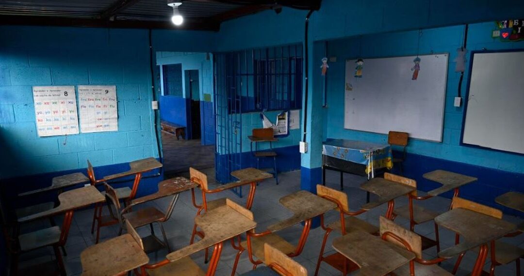Mineduc remoza otros 4 mil centros educativos