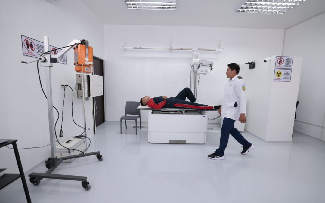 Escuela militar fortalece los diagnósticos médicos