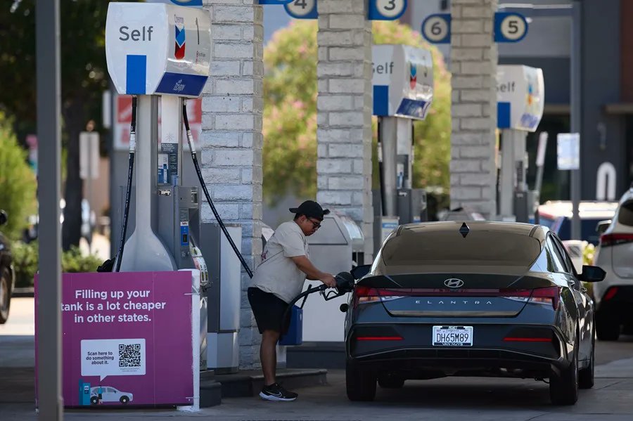 El petróleo de Texas sube un 6,6 %, hasta 84 dólares, tras anunciar Trump que atacará Irán