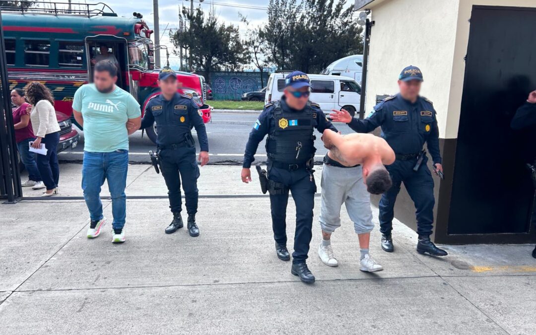 Capturados por atropellar a policías nacionales