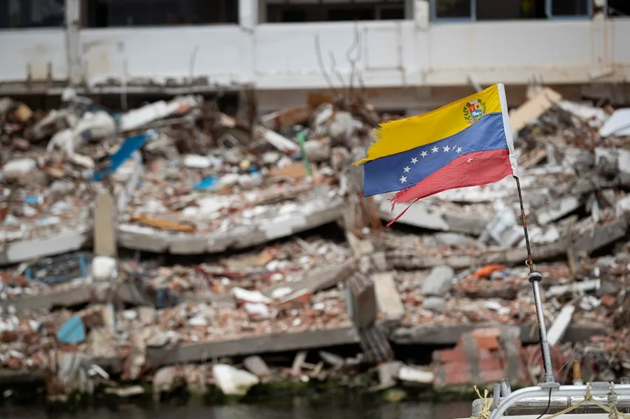 Venezuela supera los 6,500 muertos tras dos meses de los terremotos