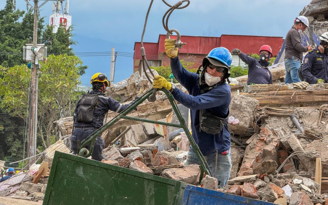Cali avanza en la recuperación de cuerpos tras el terremoto