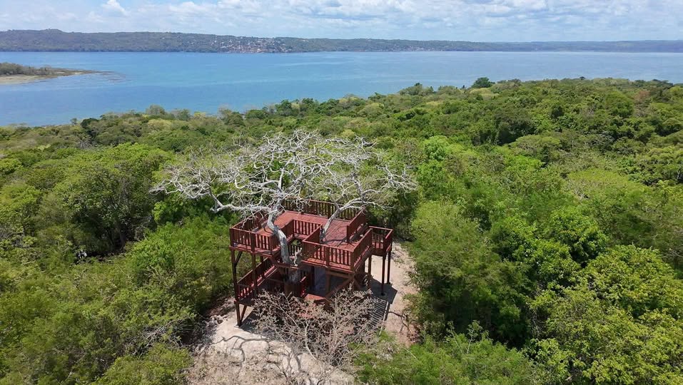 Inauguran nuevo mirador en Petén