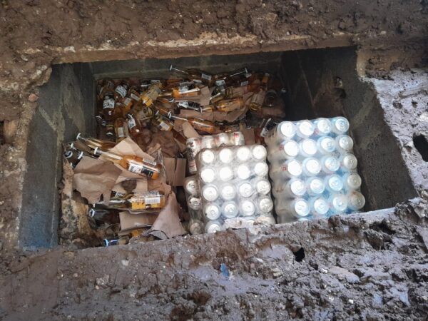 Alcohol, drogas y 387 objetos punzocortantes entre los decomisos en Pavón