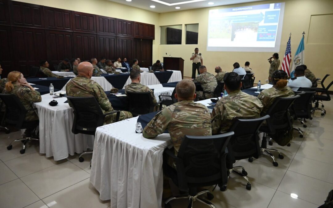 Fuerzas armadas de Guatemala y de EE. UU. comparten sobre infraestructura crítica y seguridad