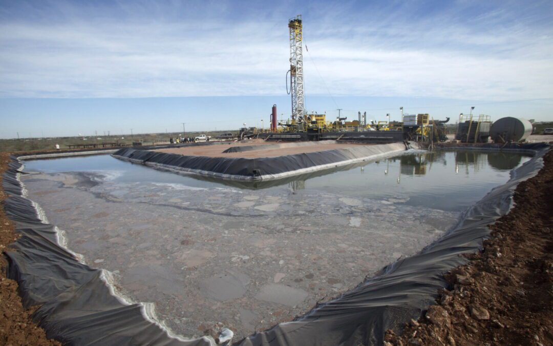 Petróleo baja US $0.52