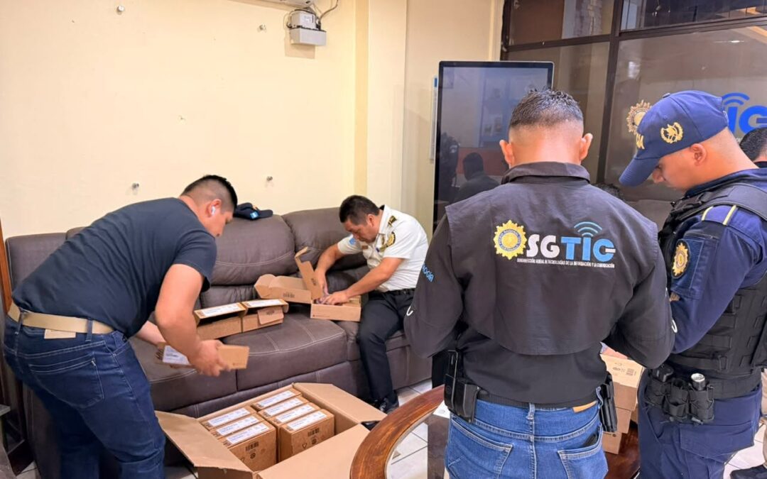 Entregan 75 radios portátiles a la comisaría de Santa Rosa