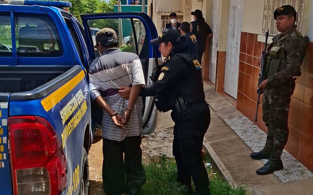 Capturan a dos presuntos miembros de la MS por distribución de droga en Jutiapa