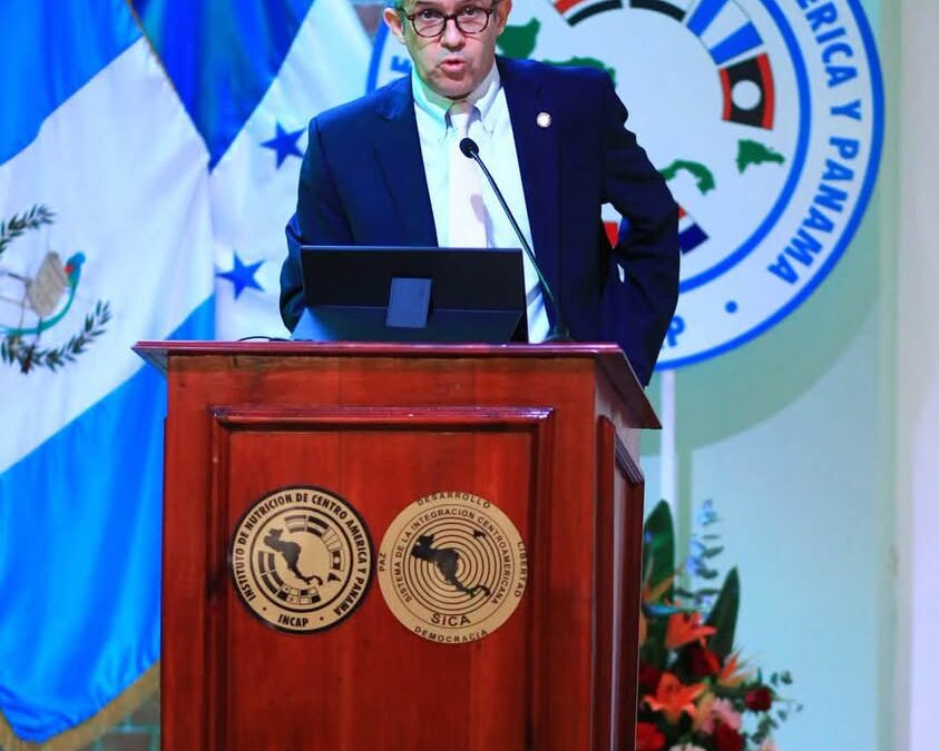 Simposio pone sobre la mesa ley de etiquetado de alimentos
