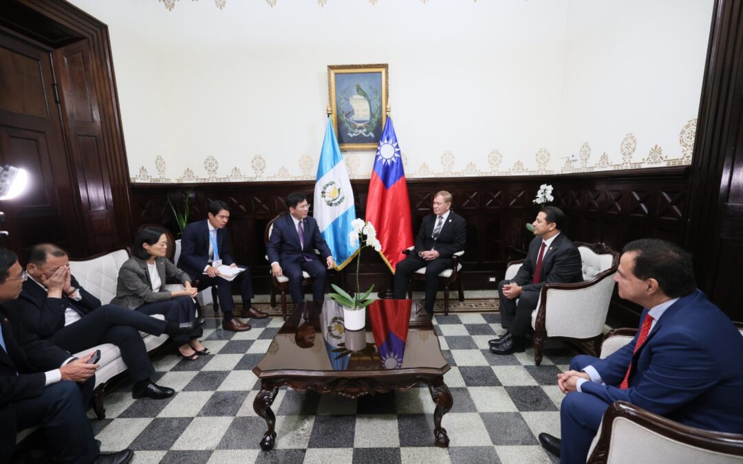 Canciller de Taiwán se reúne con presidente del Congreso
