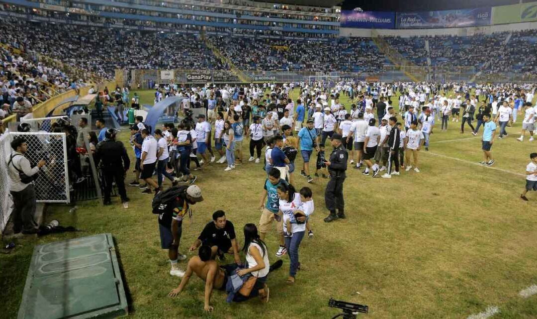 Guatemala recuerda a las 83 víctimas de la tragedia del Mateo Flores a 30 años de la noche más oscura del fútbol nacional