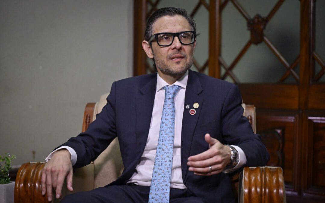 Saavedra representará a la nación en Estados Unidos