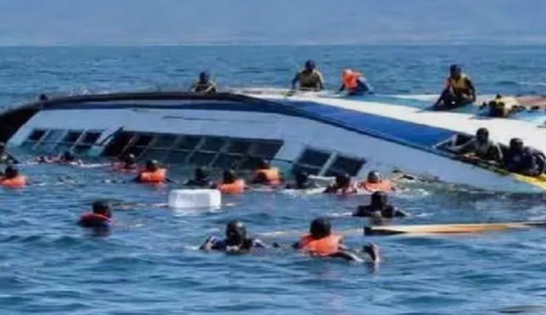 30 muertos por choque de barcos