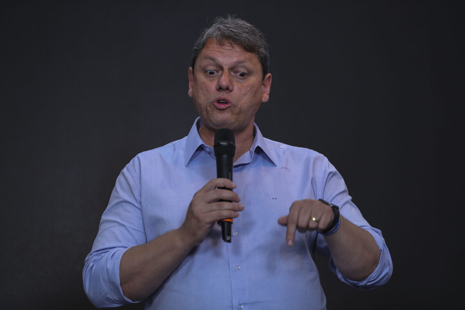 Un Aliado De Bolsonaro Es Reelegido Como Gobernador Del Estado De São Paulo Por Amplia Mayoría